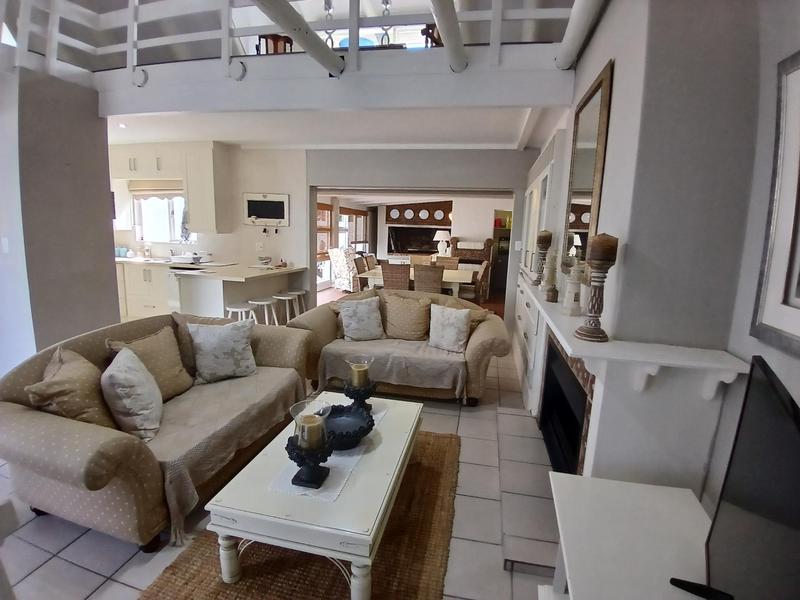 4 Bedroom Property for Sale in Stilbaai Wes Western Cape